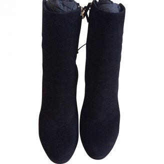 Yves Saint Laurent 2263 Yves Saint Laurent Suede Black Ankle Boots