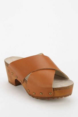 Urban Outfitters Ecote Crisscross Clog