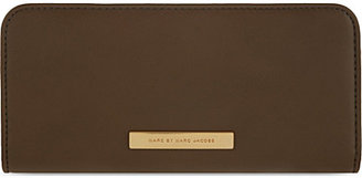Marc by Marc Jacobs Luna slim zip around wallet