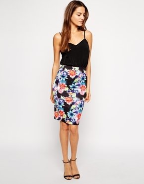 Lipsy Pencil Skirt in Winter Floral - 011 black