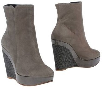 Gaspard Yurkievich Ankle boots