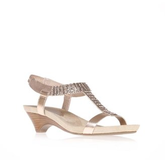 Anne Klein Teale3 mid heel gladiator sandals