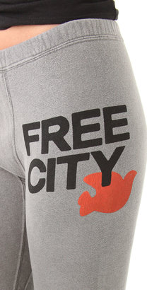 Freecity 3/4 Sweatpants