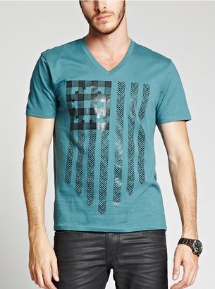 GUESS V-Neck Pattern Flag Tee