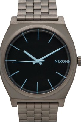 Nixon The Time Teller