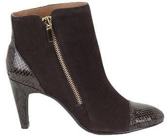 Sofft Women's Pavan Ankle Boot