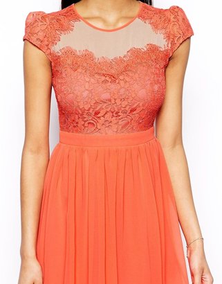 Elise Ryan Skater Dress with Scallop Lace Sweetheart Neck