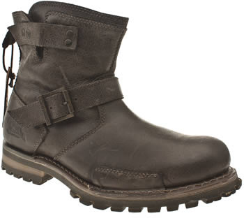 caterpillar vern boots