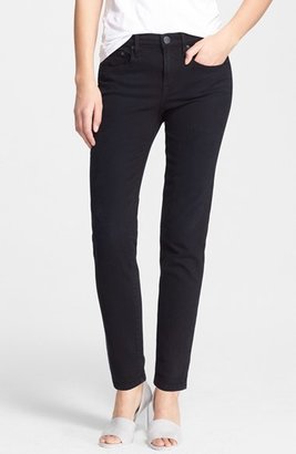 Vince 'Mason' Relaxed Rolled Jeans (Standard)
