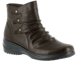 Easy Street Shoes Women's Dayna Ankle Boot