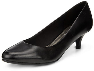 M&S Collection FreshfeetTM Leather Pointed Toe Court Shoes with Insolia® & Silver Technology