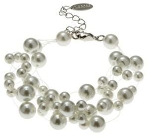 Finesse Cream floating pearl bracelet