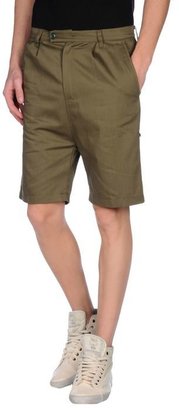 Camo Bermuda shorts