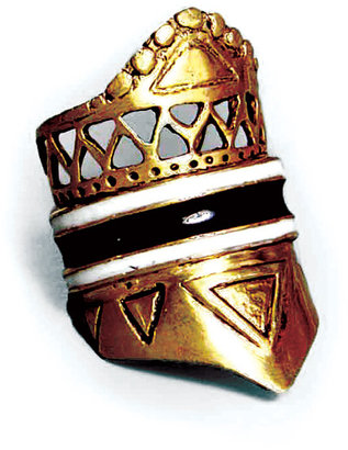 A Peace Treaty Nebu Crown Ring
