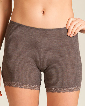 Oscalito Wool/Silk with Leavers Lace Shorty