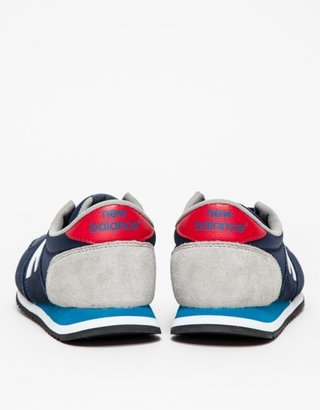 New Balance 420 in Navy/Red