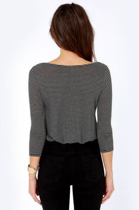 Moon Collection Near and Noir White and Black Striped Top