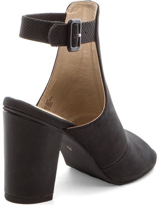 Seychelles Discovery Bootie
