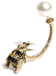 Delfina Delettrez Diamond, sapphire & pearl bee single earring