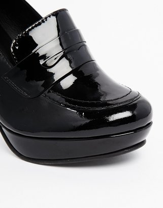Gardenia Patent Leather Heeled Loafers
