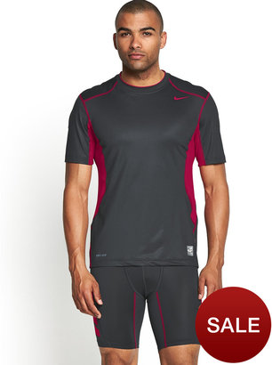 Nike Mens Hypercool Fitted Baselayer T-shirt