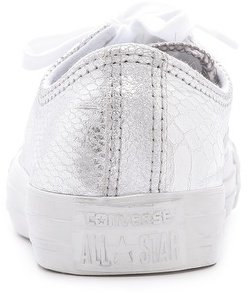Converse Low Top Ox Sneakers