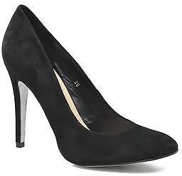 Mellow Yellow Women's Really Rounded toe High Heels in Black