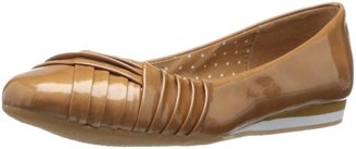 SoftStyle Soft Style Women's Corrie Flat