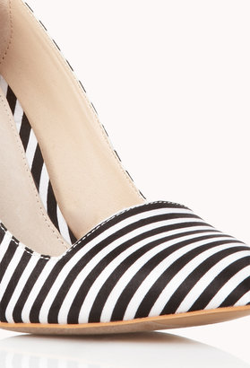 Forever 21 Standout Striped Pumps