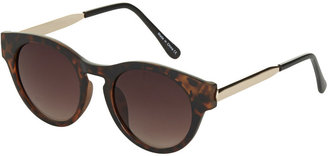 Topshop Tortoiseshell plastic oval wayfarer sunglasses. 80% plastic, 20% metal.