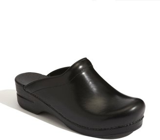 dansko brenda clog