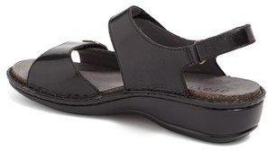 Aravon 'Candace' Sandal