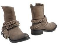 DONNA PIÙ Ankle boots