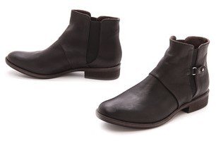 Coclico Mansfield Ankle Booties