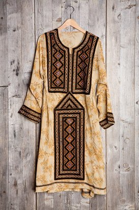 UO 2289 Urban Renewal Vintage Vintage Golden Embroidered Dress