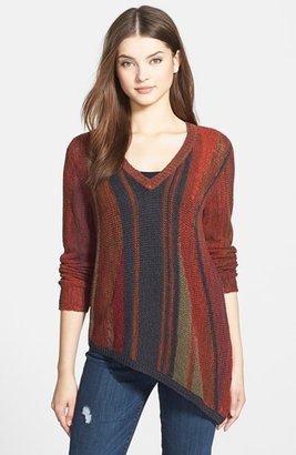 Curio Asymmetrical Hem V-Neck Sweater
