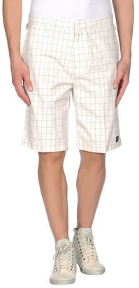 0051 Insight Bermuda shorts
