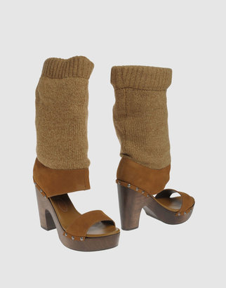 Get U High-heeled boots