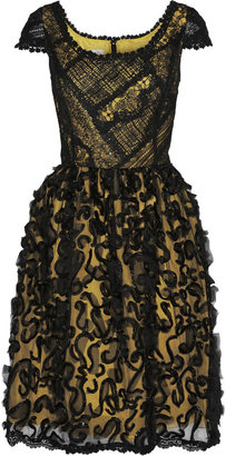 Oscar de la Renta Organza-appliquéd tulle and lace dress