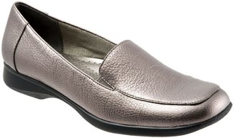 Trotters Jenn Loafer - Multiple Widths Available