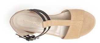 Latitude Femme Low Wedge T-Strap Sandal