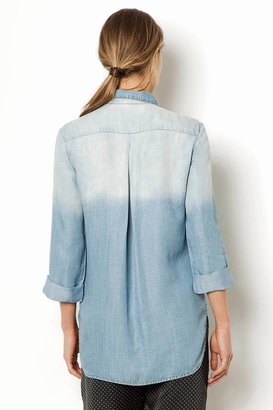 Anthropologie cloth + stone Sunwashed Chambray Buttondown