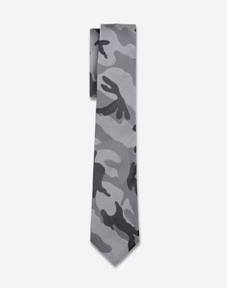 Camouflage tie